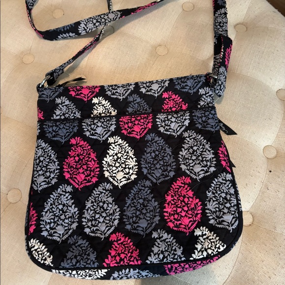 Large Vera Bradley Crossbody - Picture 2 of 8